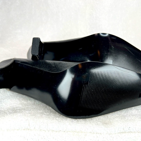 Jennifer Moore, black leather square toe heel - Picture 7 of 7